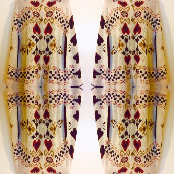 1960s VTG vintage knit button cape - Picture 2 of 2